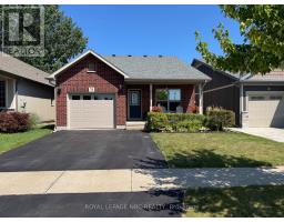 70 Parkside Drive, St. Catharines (Port Weller), Ca