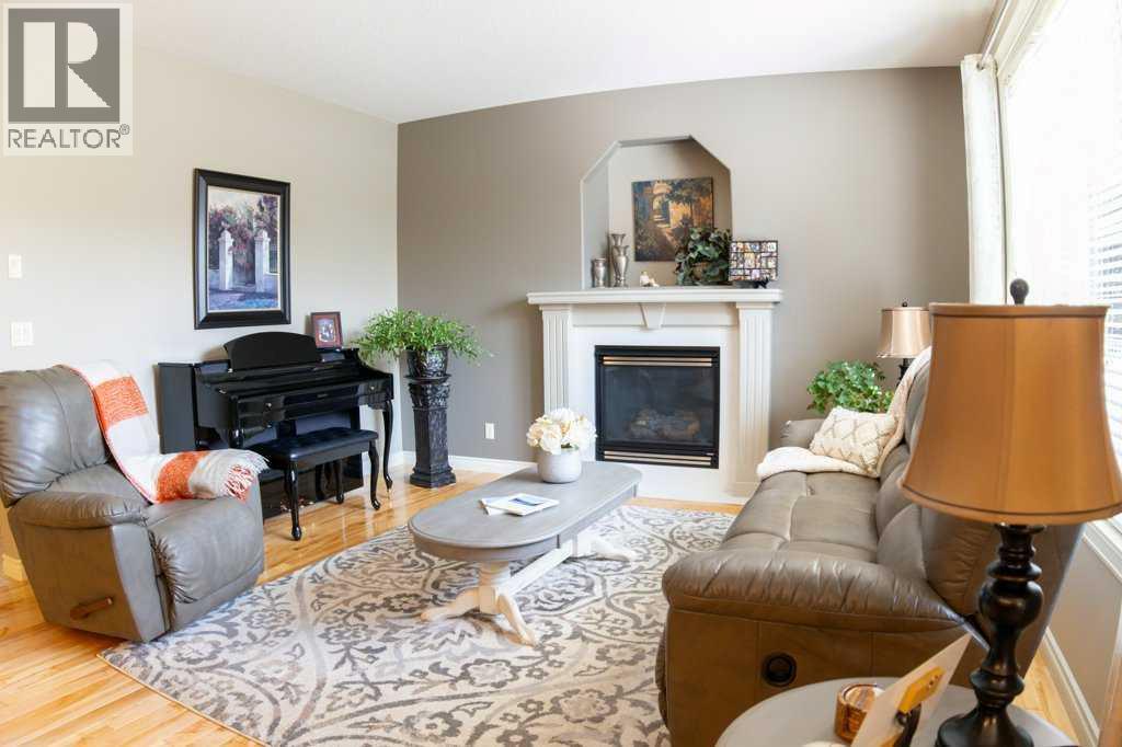 10 Argent Close, Red Deer, Alberta  T4R 3R4 - Photo 4 - A2257387