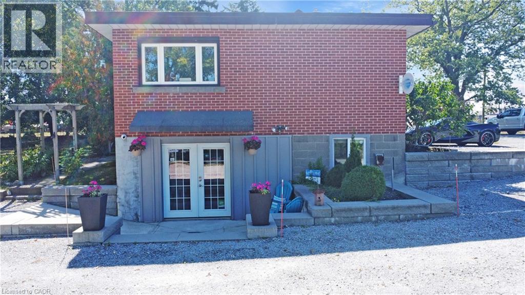 662 #6 Highway, Caledonia, Ontario  N3W 1M6 - Photo 2 - 40770970
