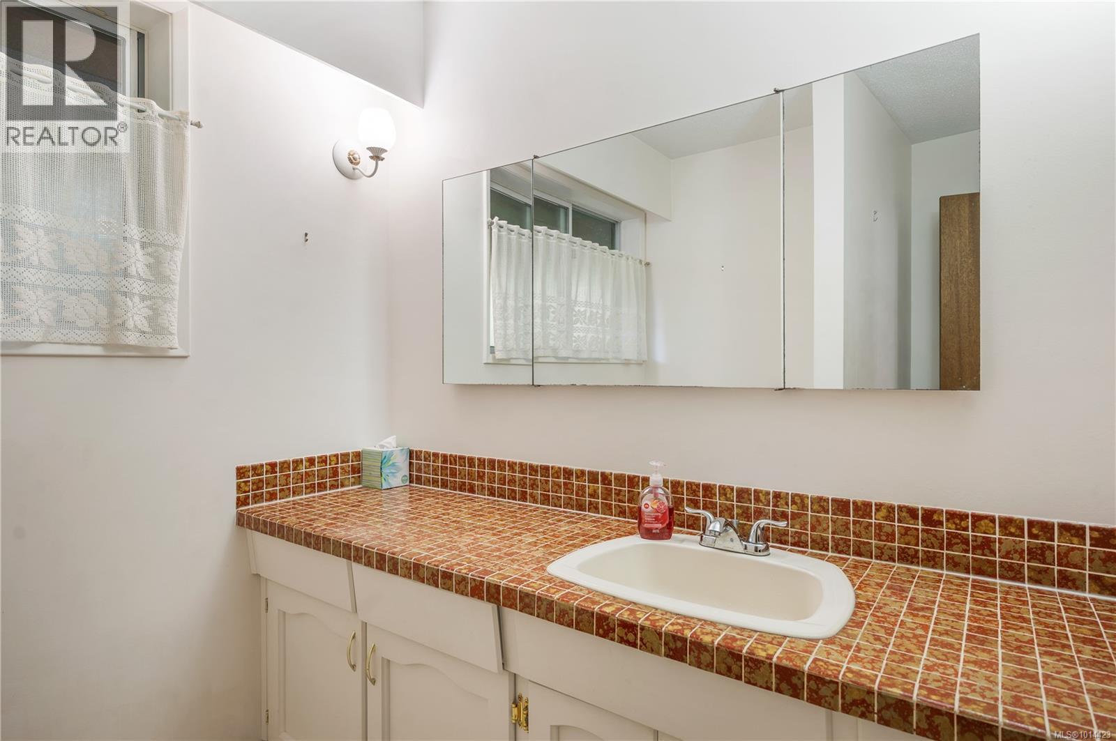 650 Willowcrest Rd, Campbell River, British Columbia  V9W 5K9 - Photo 30 - 1014423