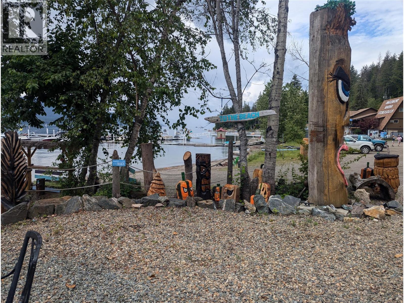 7780 Bentley Road, Anglemont, British Columbia  V0E 1M8 - Photo 46 - 10363441