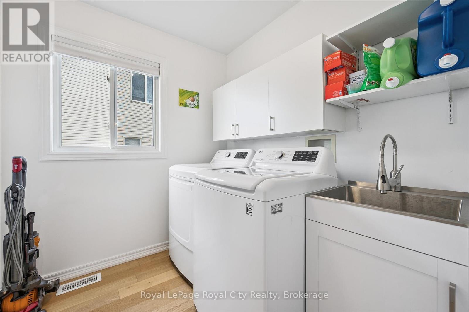 678 Mortimer Drive, Cambridge, Ontario  N3H 5R6 - Photo 29 - X12415115