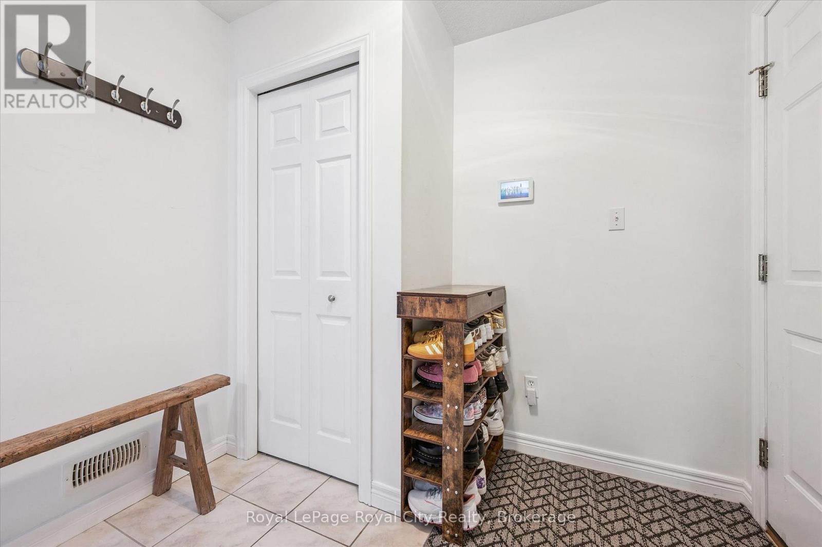 678 Mortimer Drive, Cambridge, Ontario  N3H 5R6 - Photo 20 - X12415115