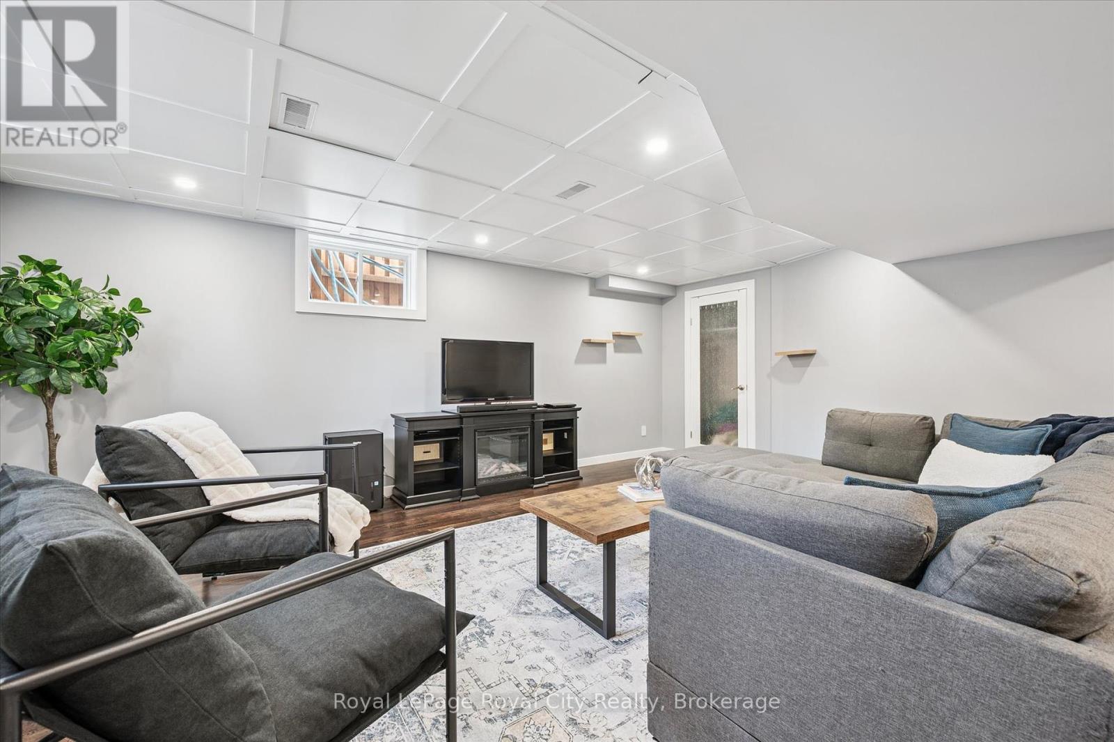 678 Mortimer Drive, Cambridge, Ontario  N3H 5R6 - Photo 40 - X12415115