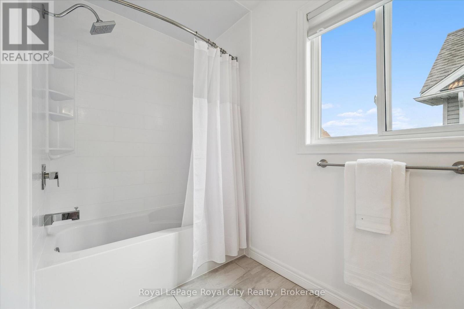 678 Mortimer Drive, Cambridge, Ontario  N3H 5R6 - Photo 37 - X12415115