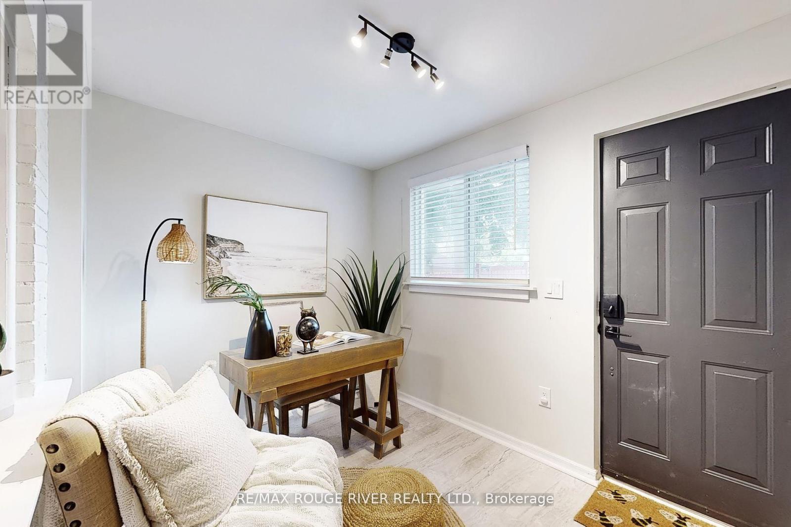 512 Main Street, Toronto, Ontario  M4C 4Y4 - Photo 15 - E12414923