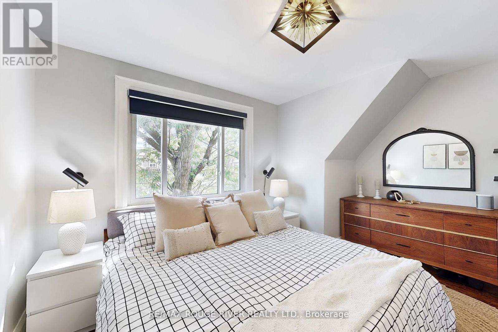 512 Main Street, Toronto, Ontario  M4C 4Y4 - Photo 16 - E12414923