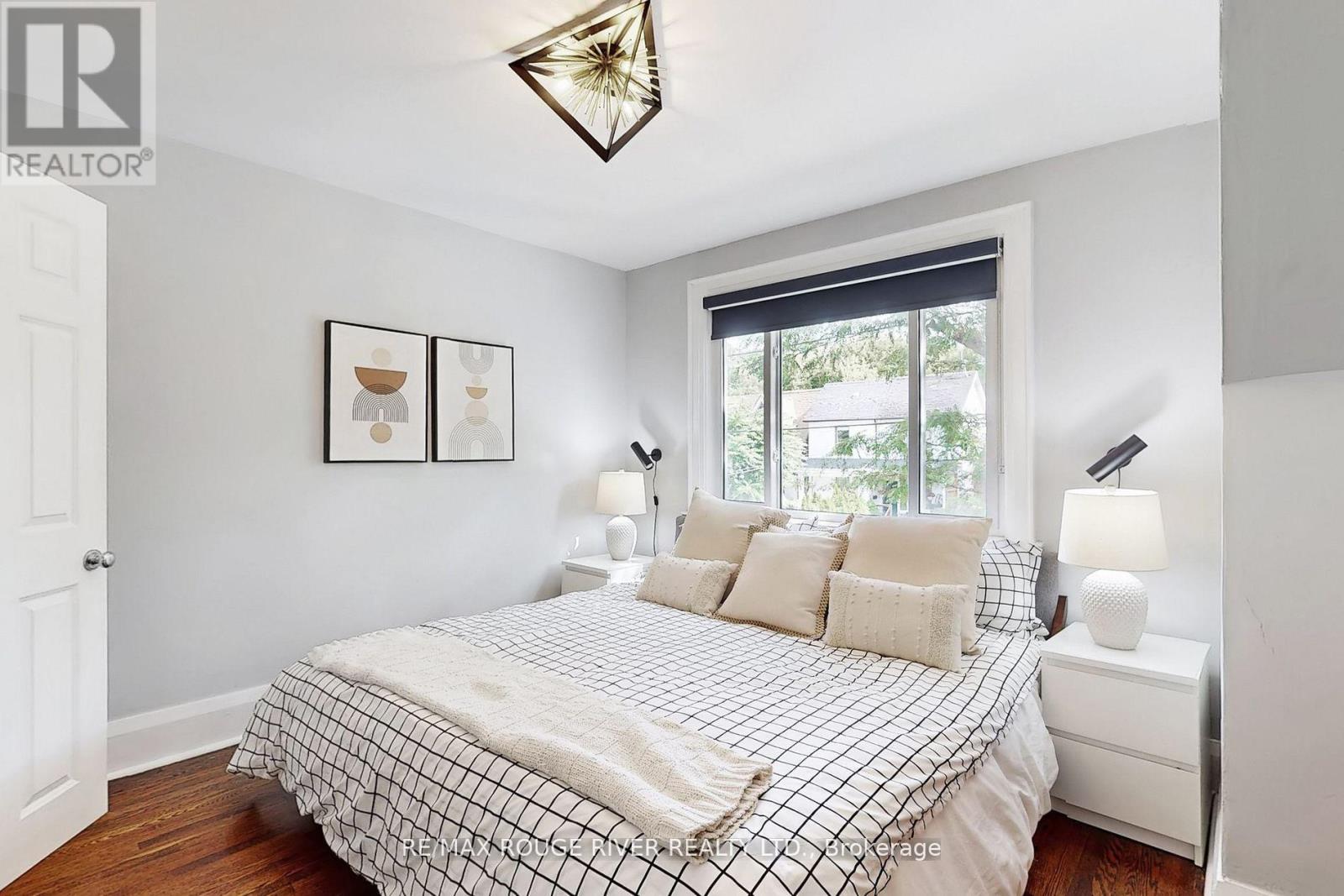 512 Main Street, Toronto, Ontario  M4C 4Y4 - Photo 17 - E12414923