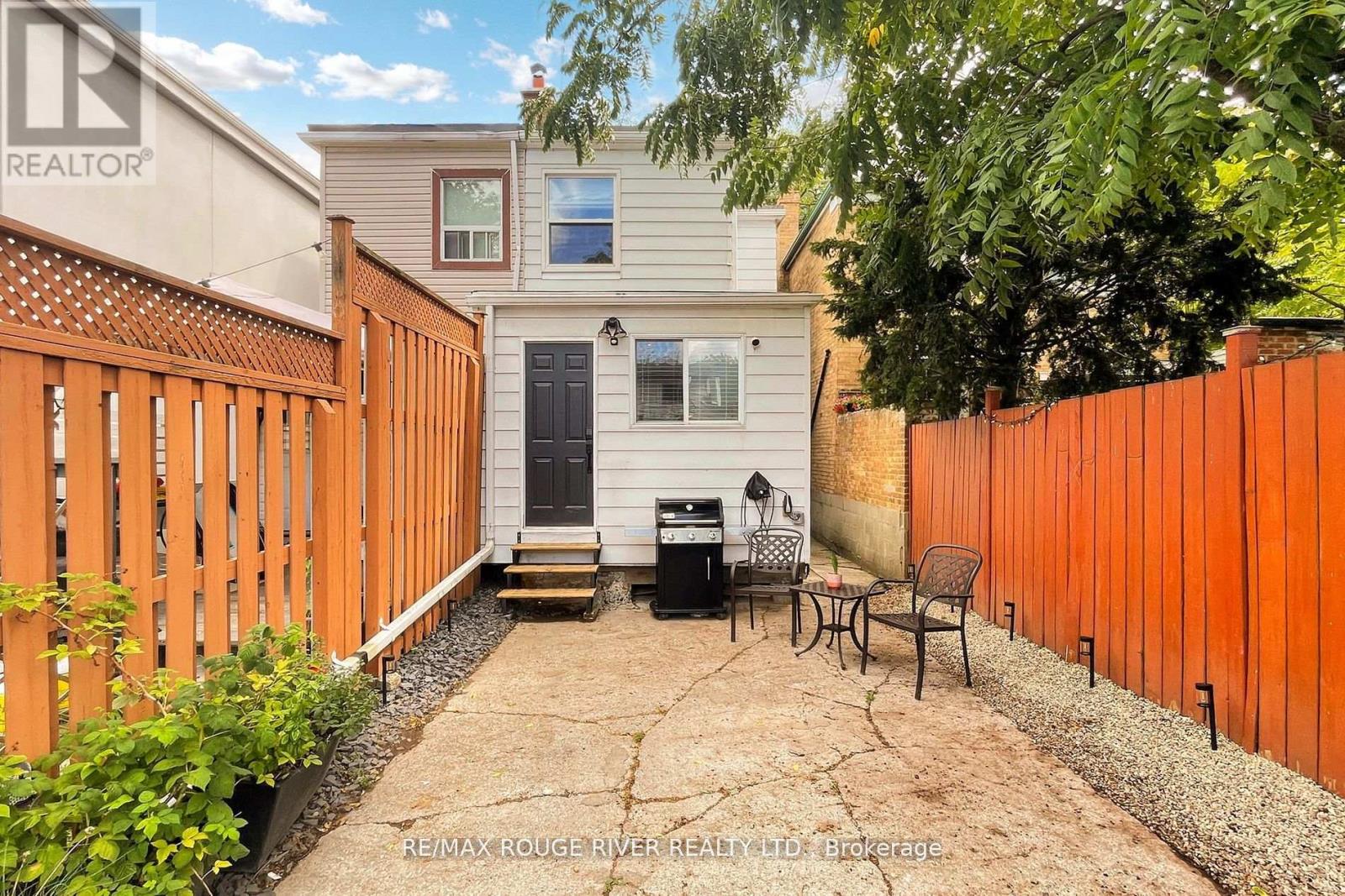 512 Main Street, Toronto, Ontario  M4C 4Y4 - Photo 26 - E12414923
