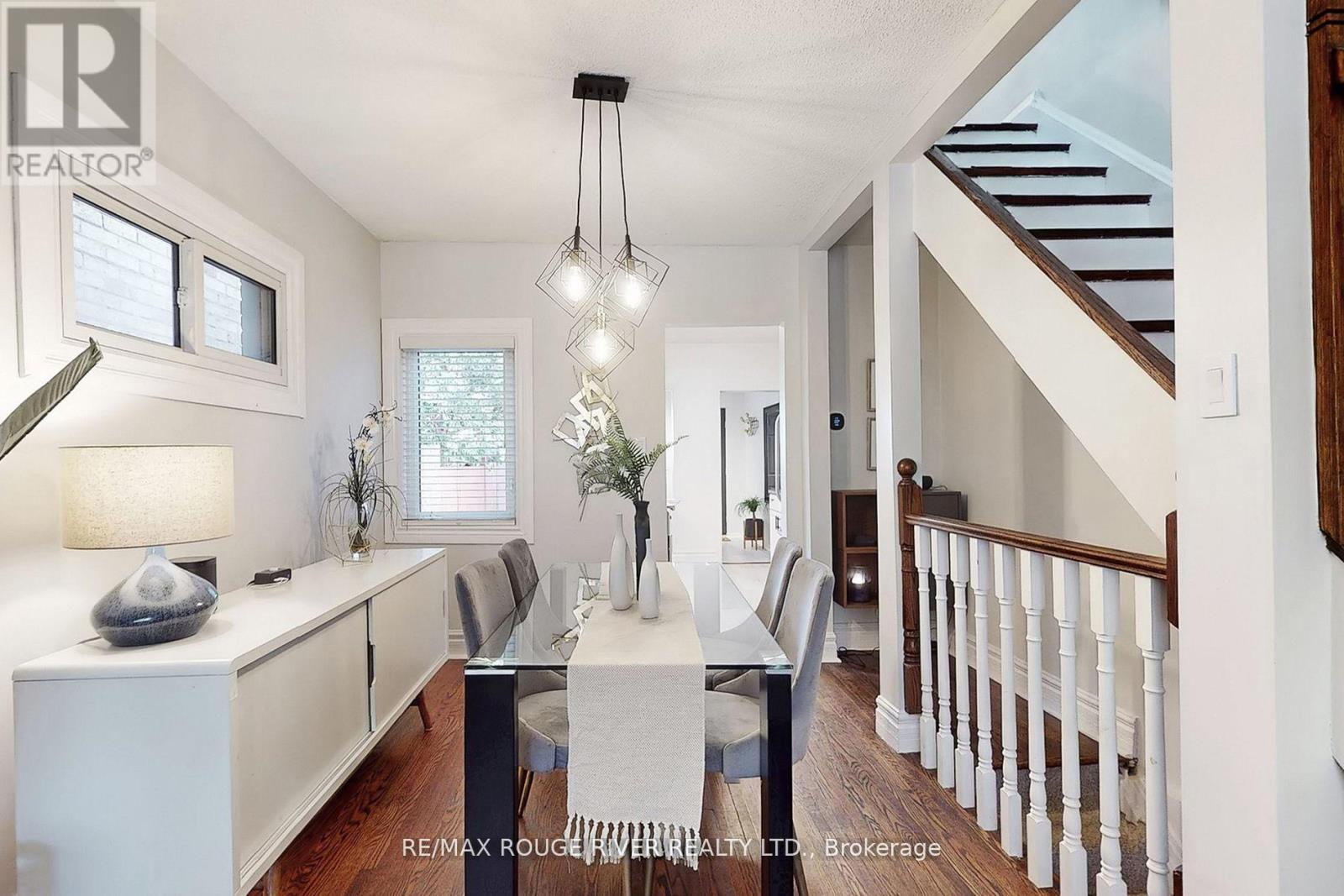 512 Main Street, Toronto, Ontario  M4C 4Y4 - Photo 9 - E12414923