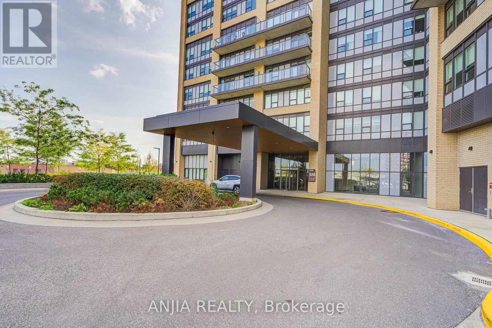 1213 - 1028 Mcnicoll Avenue, Toronto, Ontario  M1W 0B5 - Photo 3 - E12414957