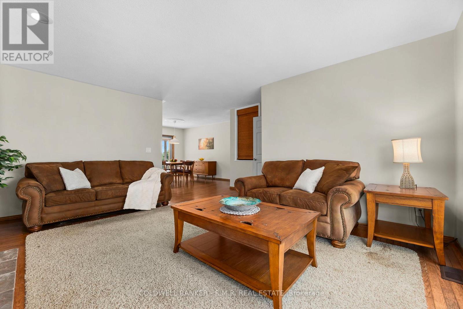 550 Angeline Street N, Kawartha Lakes (Ops), Ontario  K9V 4R1 - Photo 14 - X12291596