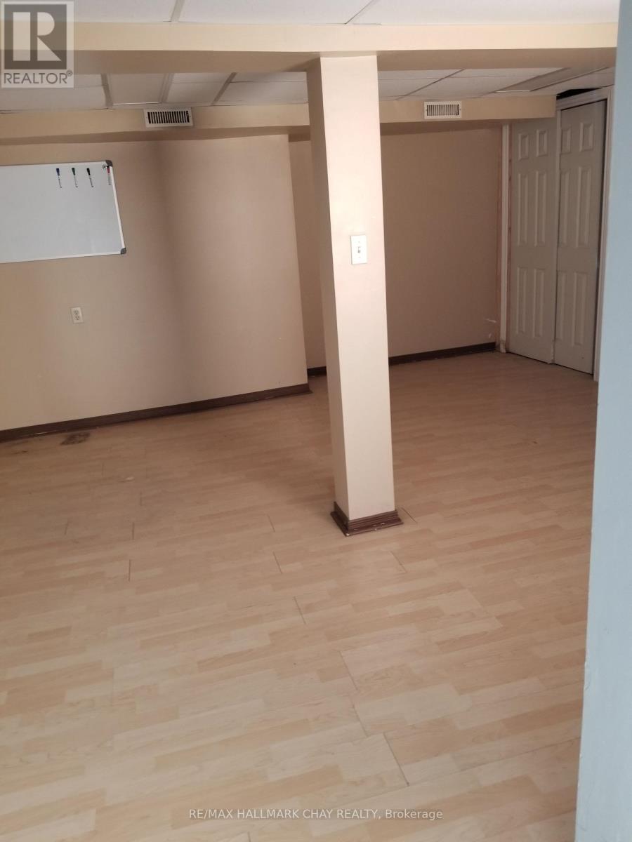 Front Ground Level Unit - 17 Queen Street S, New Tecumseth, Ontario  L0G 1W0 - Photo 12 - N12325477