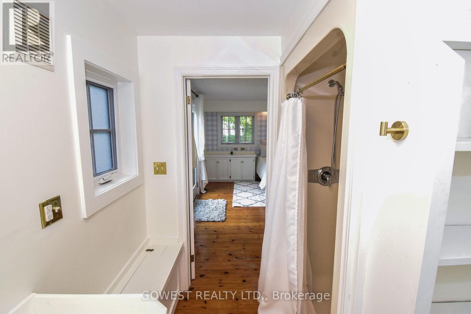 98 Delater Street, Niagara-On-The-Lake (Town), Ontario  L0S 1J0 - Photo 16 - X12412707