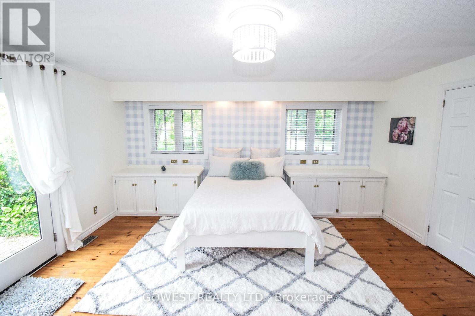 98 Delater Street, Niagara-On-The-Lake (Town), Ontario  L0S 1J0 - Photo 12 - X12412707