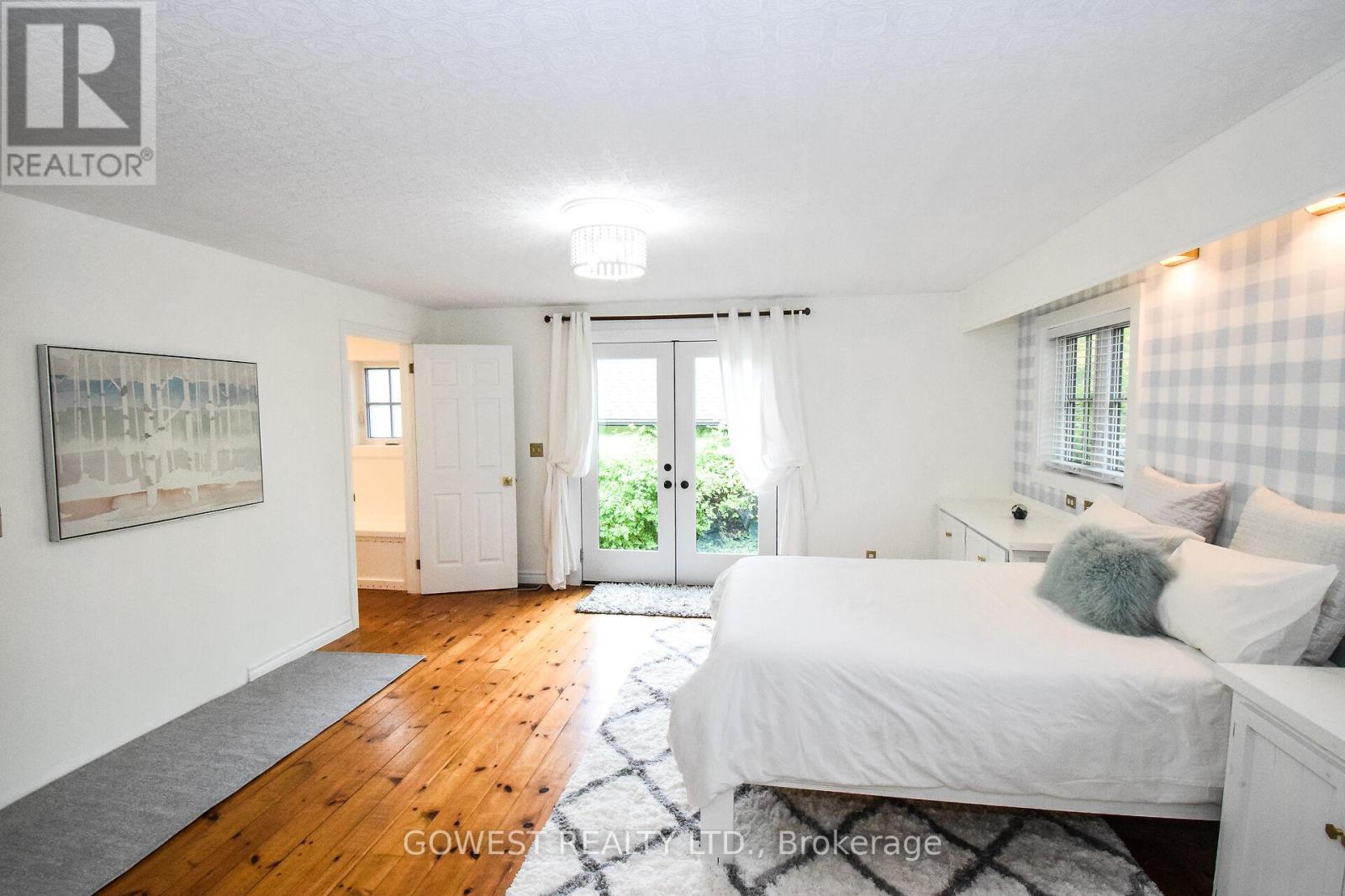 98 Delater Street, Niagara-On-The-Lake (Town), Ontario  L0S 1J0 - Photo 13 - X12412707