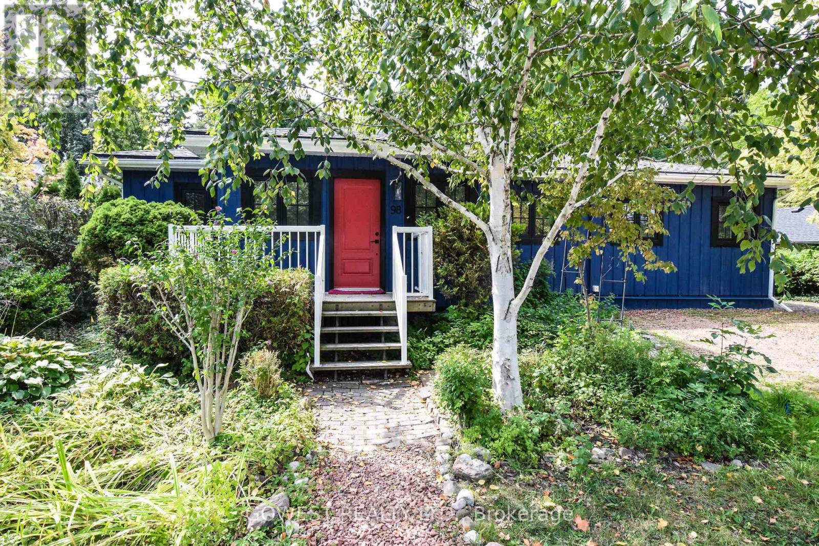 98 Delater Street, Niagara-On-The-Lake (Town), Ontario  L0S 1J0 - Photo 32 - X12412707