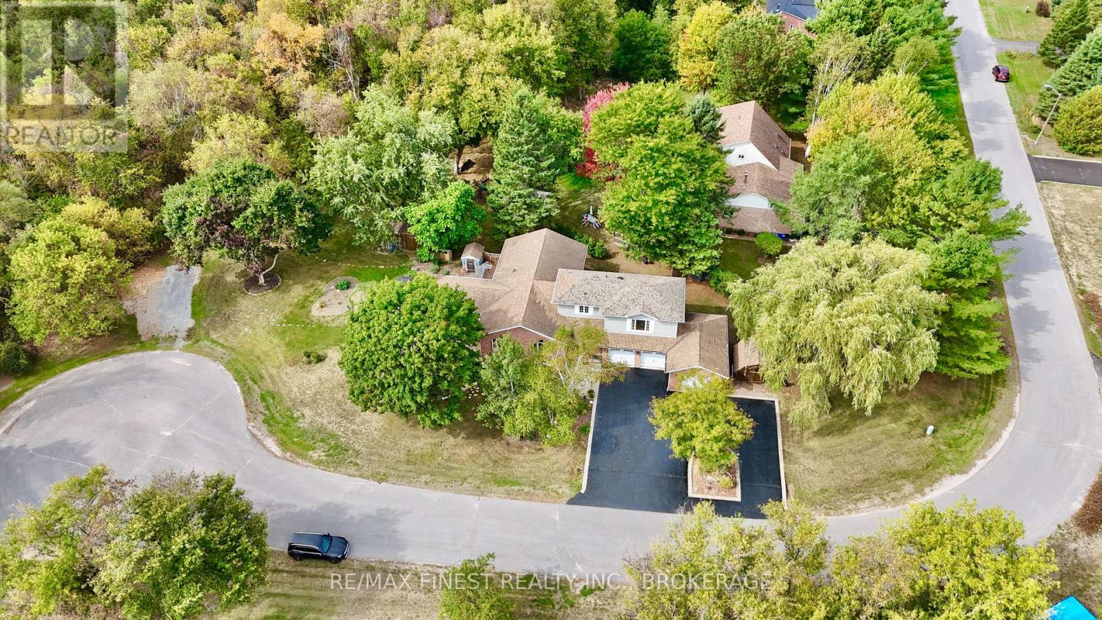 939 Ellen Avenue, Kingston, Ontario  K0H 1S0 - Photo 3 - X12414589