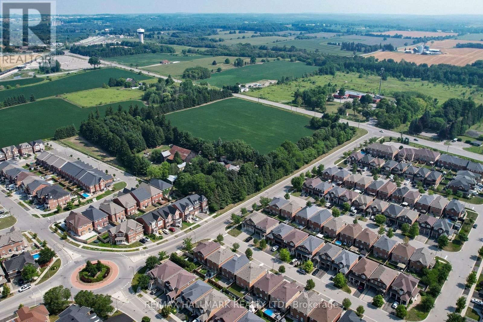 10 Chambersburg Way, Whitchurch-Stouffville (Stouffville), Ontario  L4A 0P3 - Photo 48 - N12414909