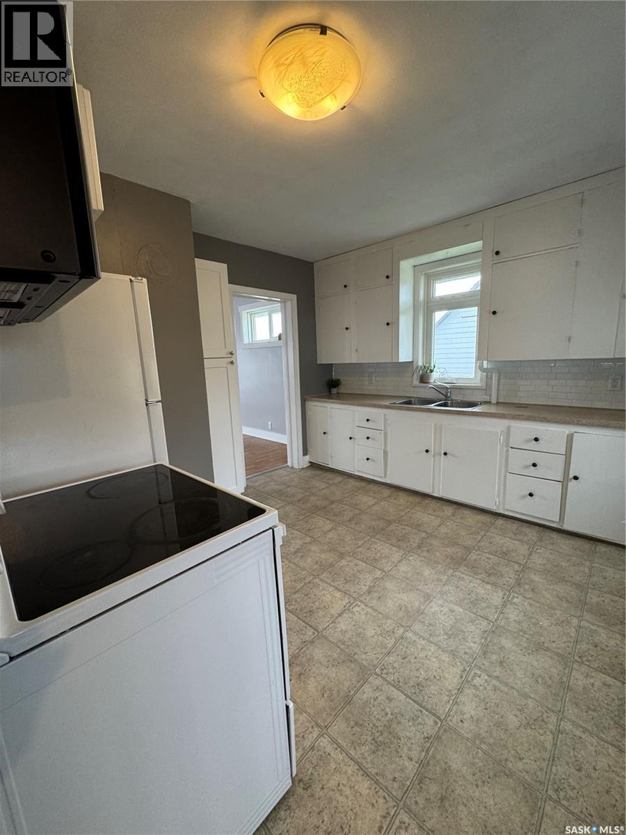 529 Albert Street, Hudson Bay, Saskatchewan  S0E 0Y0 - Photo 12 - SK018822
