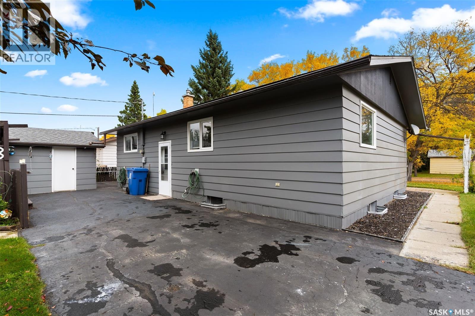 103 2nd Street Nw, Ituna, Saskatchewan  S0A 1N0 - Photo 36 - SK018838