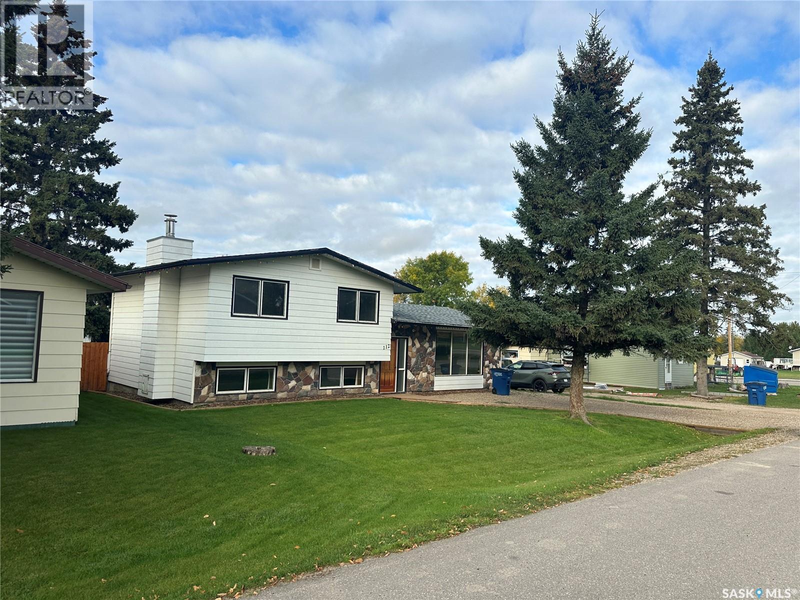 112 5th Avenue N, Big River, Saskatchewan  S0J 0E0 - Photo 1 - SK018817