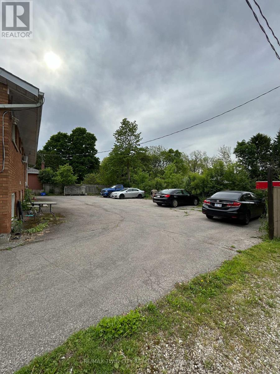 115 Baldwin Avenue, Brantford, Ontario  N3S 1H9 - Photo 16 - X12221992