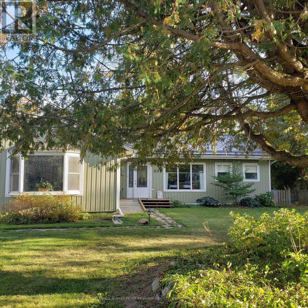 205 London Road, Huron-Kinloss, Ontario  N2Z 2X3 - Photo 2 - X11823108