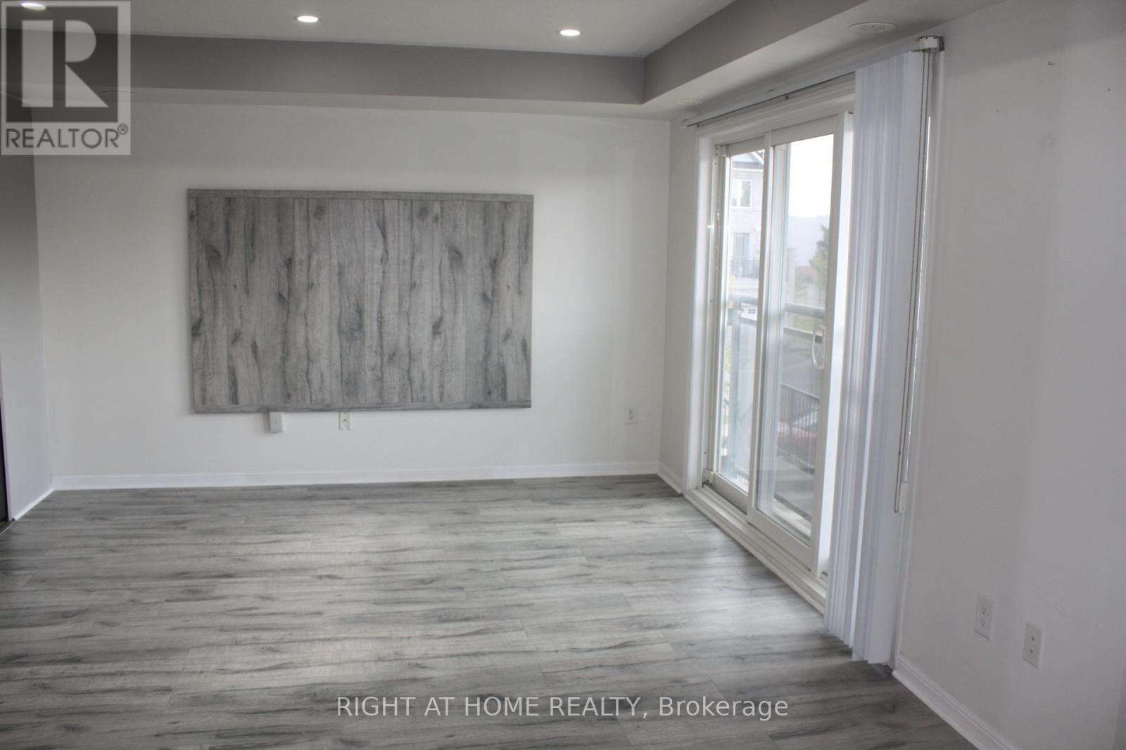 123 - 2891 Rio Court, Mississauga (Central Erin Mills), Ontario  L5M 0S3 - Photo 4 - W12414913