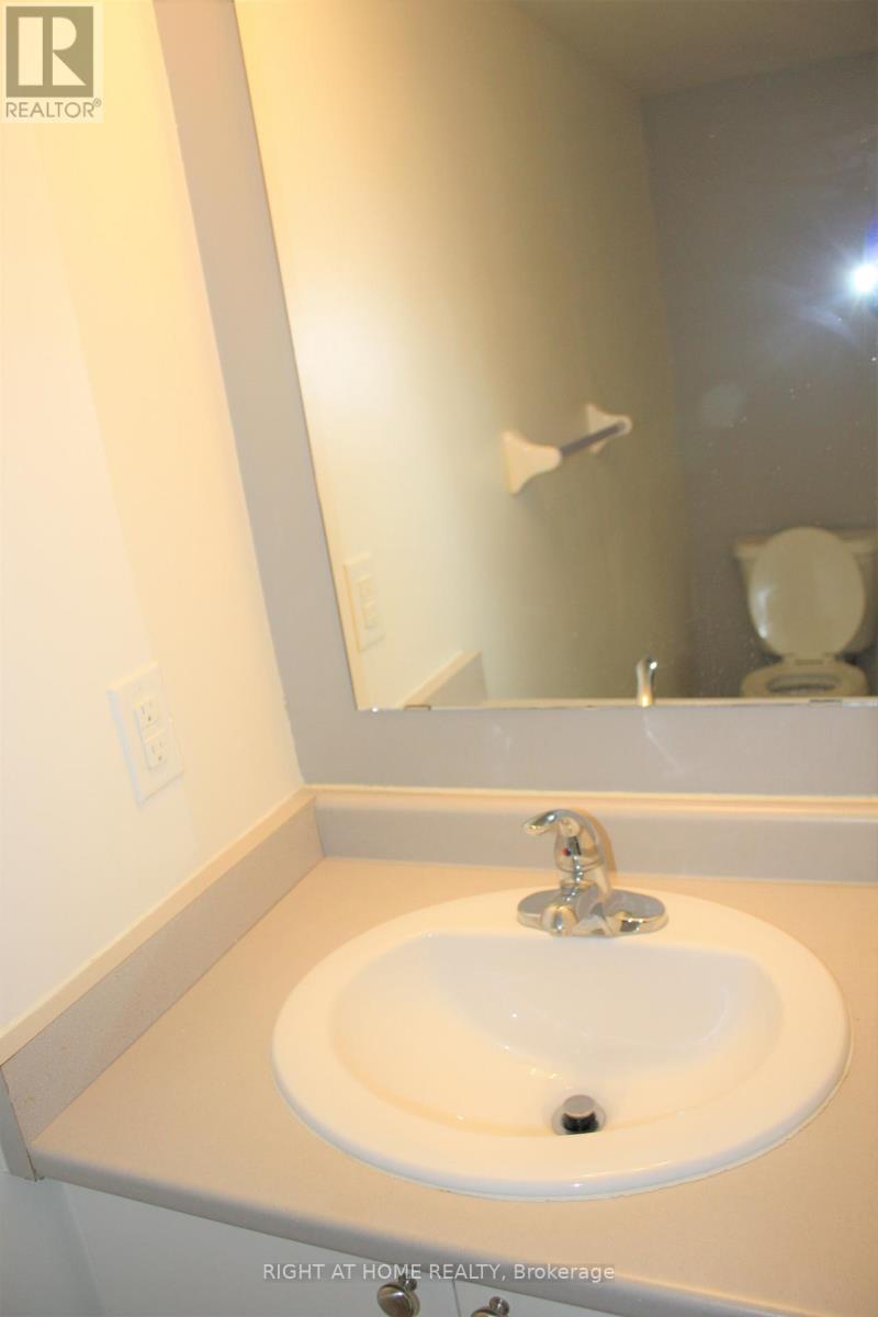 123 - 2891 Rio Court, Mississauga (Central Erin Mills), Ontario  L5M 0S3 - Photo 9 - W12414913