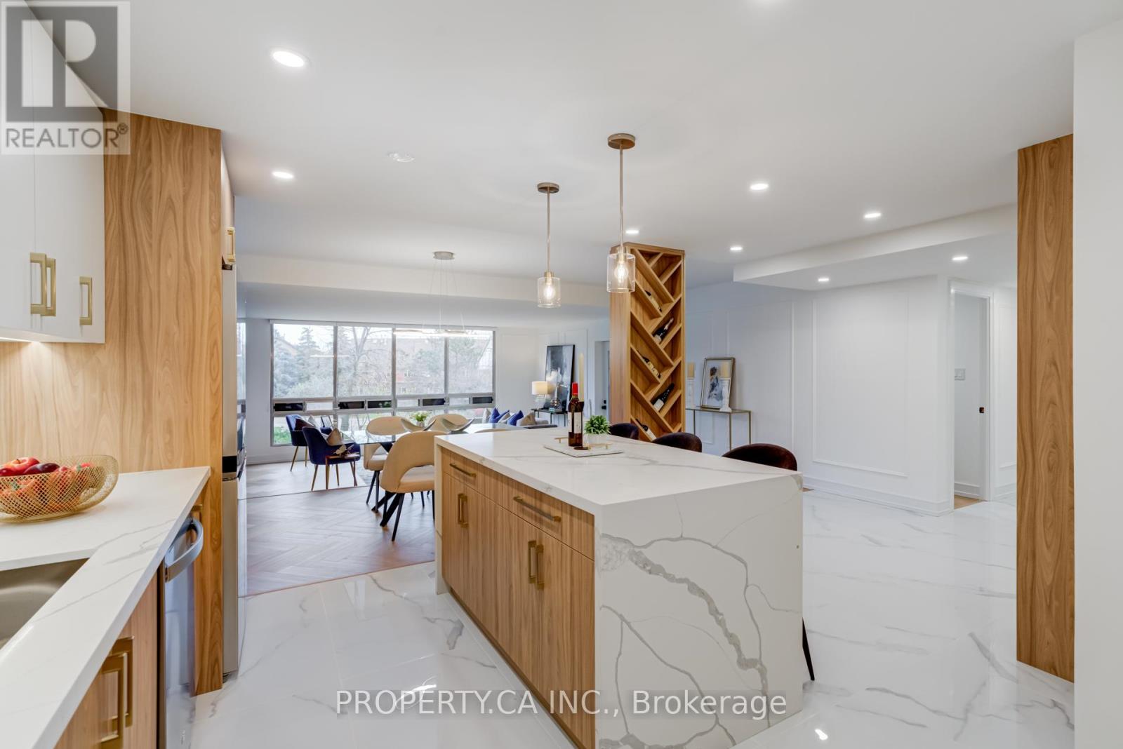 306 - 2175 Marine Drive, Oakville, Ontario  L6L 5L5 - Photo 8 - W12414920