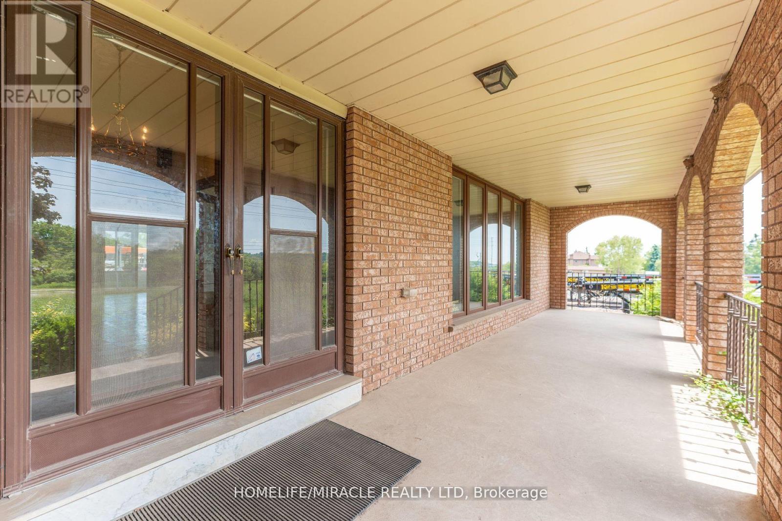 2101 Ninth Line, Oakville, Ontario  L6H 7G7 - Photo 13 - W12414963