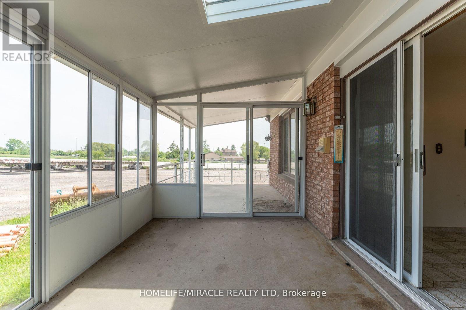 2101 Ninth Line, Oakville, Ontario  L6H 7G7 - Photo 25 - W12414963