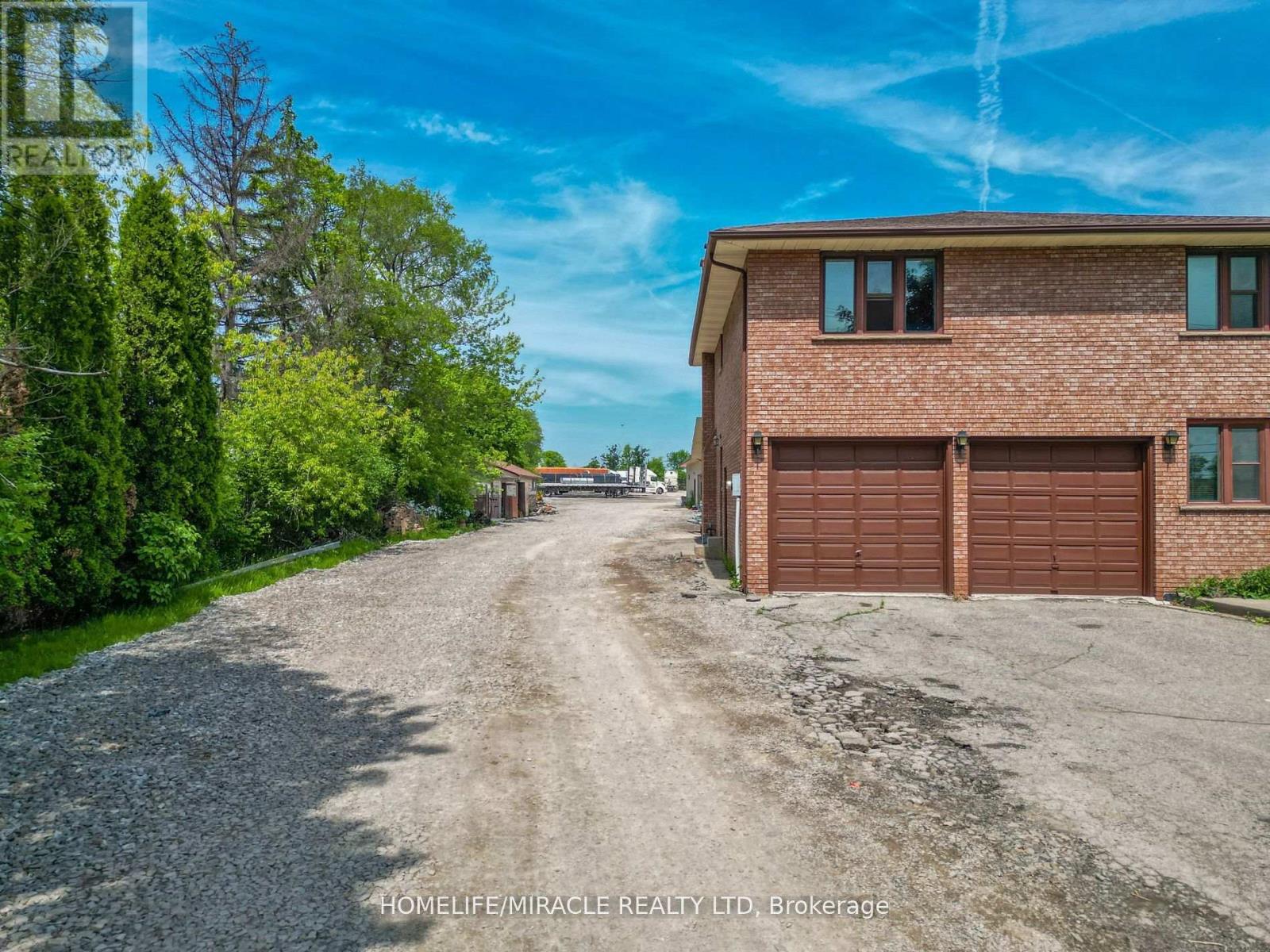 2101 Ninth Line, Oakville, Ontario  L6H 7G7 - Photo 8 - W12414963