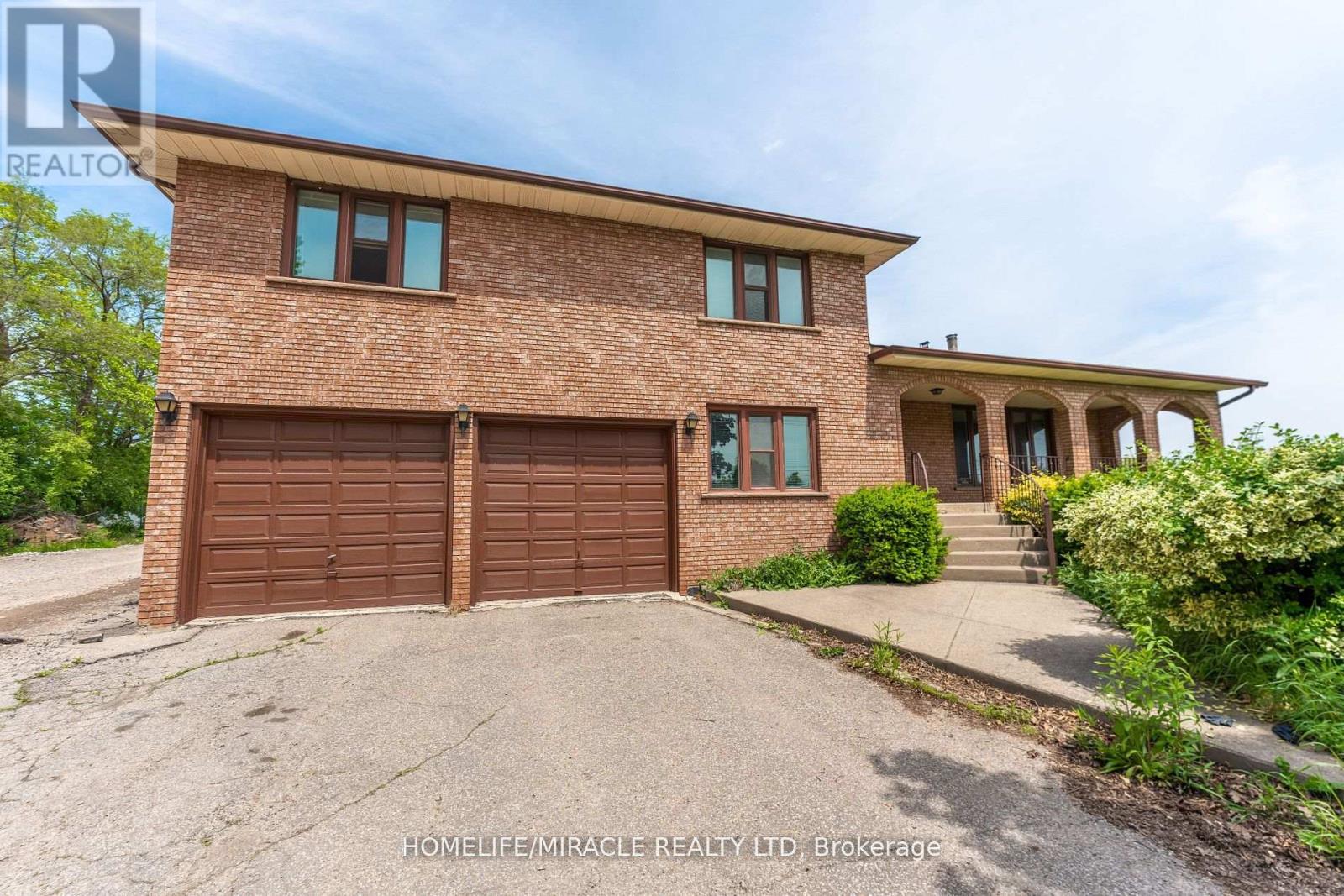 2101 Ninth Line, Oakville, Ontario  L6H 7G7 - Photo 9 - W12414963