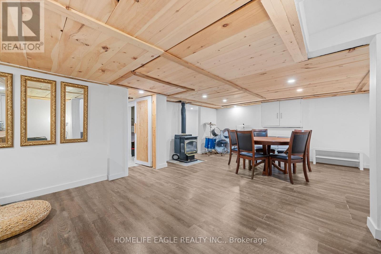17 Toll Road, East Gwillimbury, Ontario  L9N 1G6 - Photo 24 - N12413404