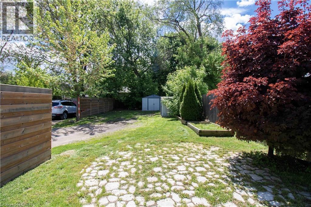 10 Manning Street, St. Catharines, Ontario  L2R 1H9 - Photo 6 - 40771730
