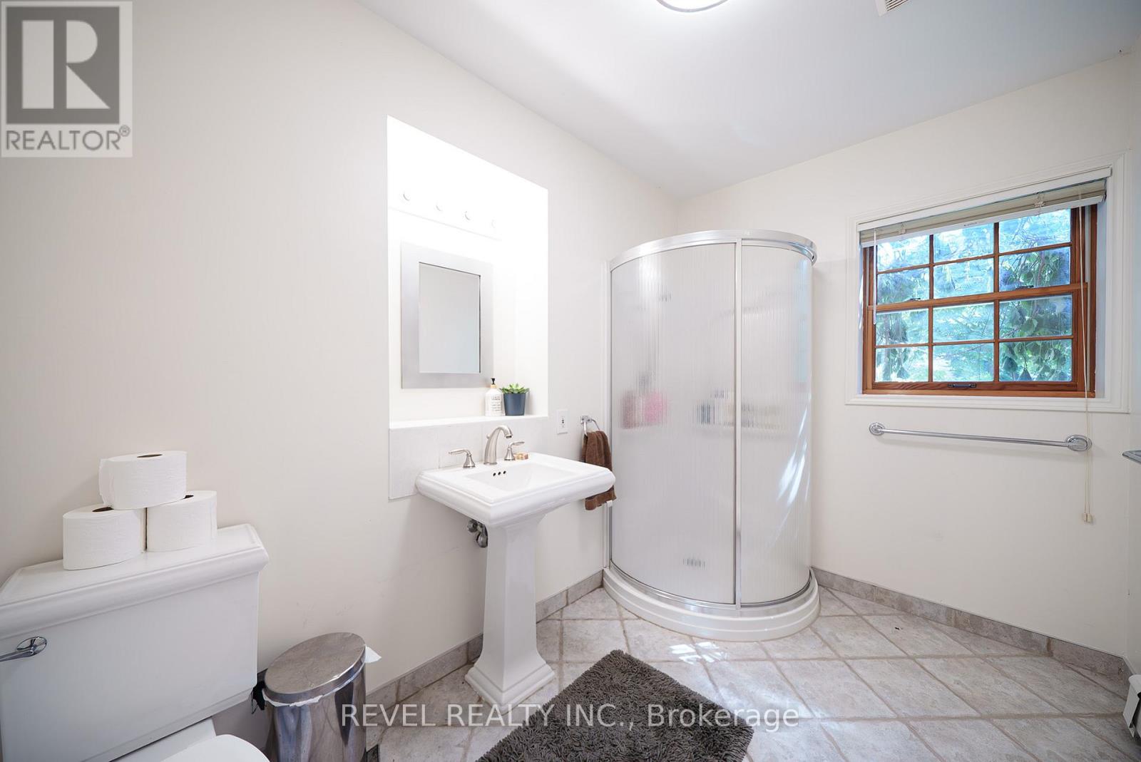112 German School Road, Brant, Ontario  N3L 3E1 - Photo 17 - X12414927