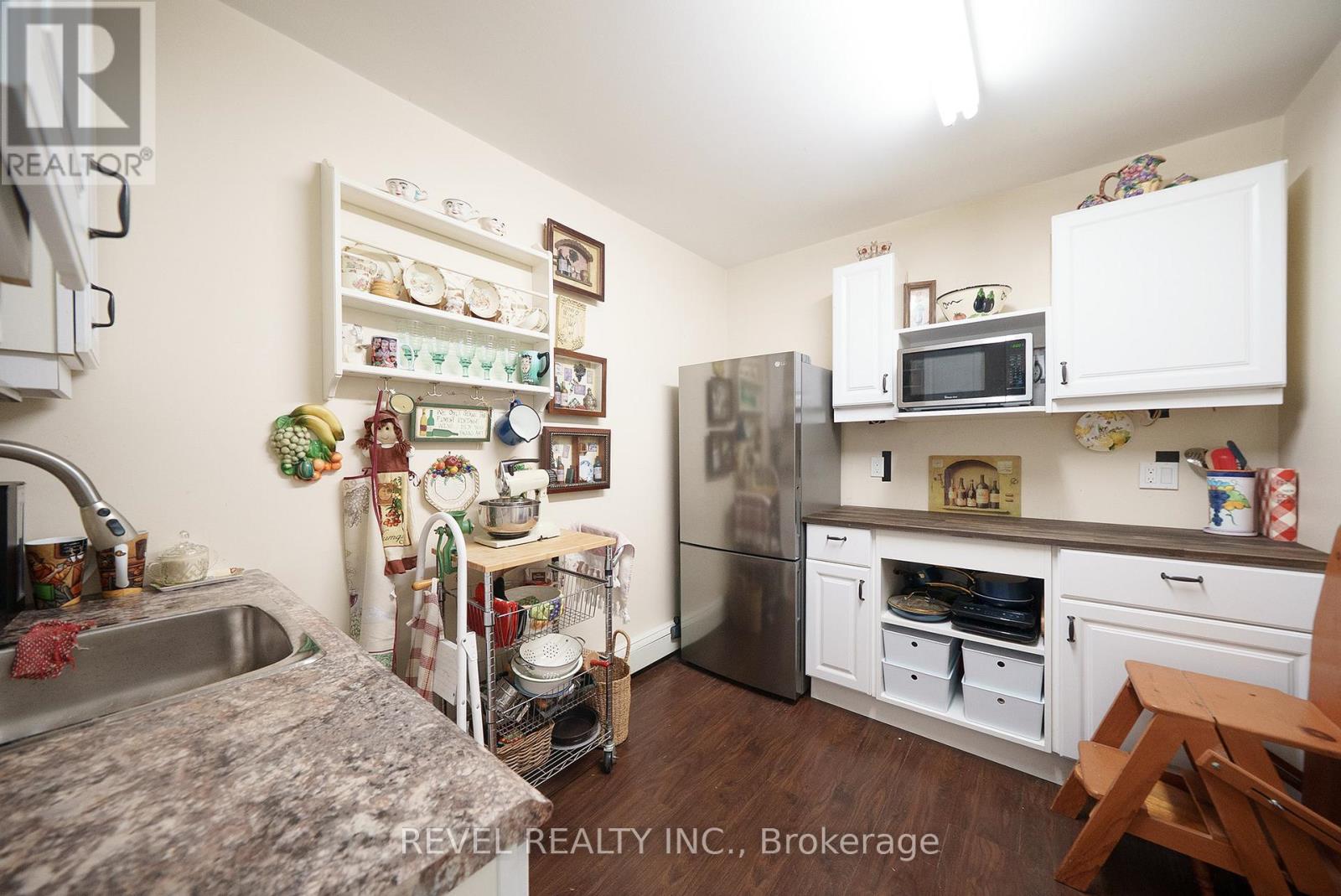 112 German School Road, Brant, Ontario  N3L 3E1 - Photo 18 - X12414927