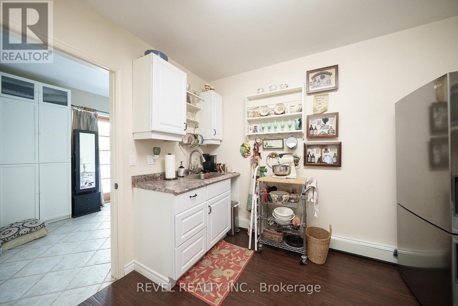 112 German School Road, Brant, Ontario  N3L 3E1 - Photo 19 - X12414927
