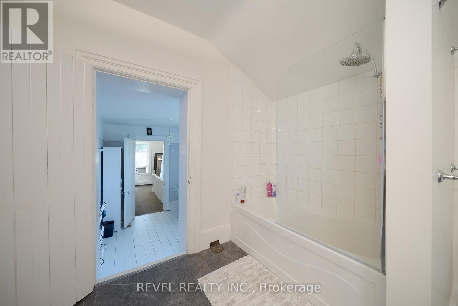 112 German School Road, Brant, Ontario  N3L 3E1 - Photo 29 - X12414927