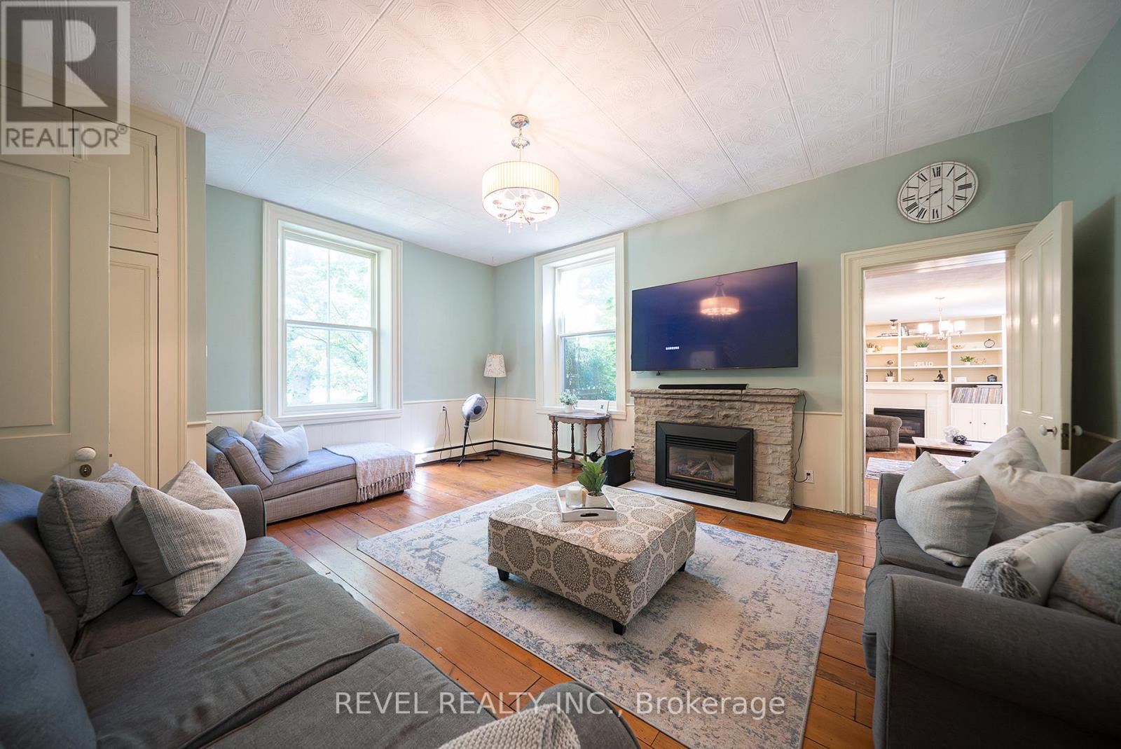 112 German School Road, Brant, Ontario  N3L 3E1 - Photo 7 - X12414927