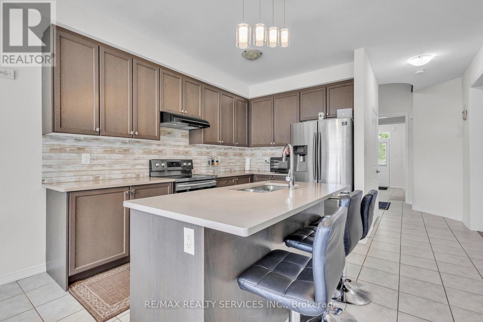 163 Munro Circle, Brantford, Ontario  N3T 0R3 - Photo 12 - X12414941