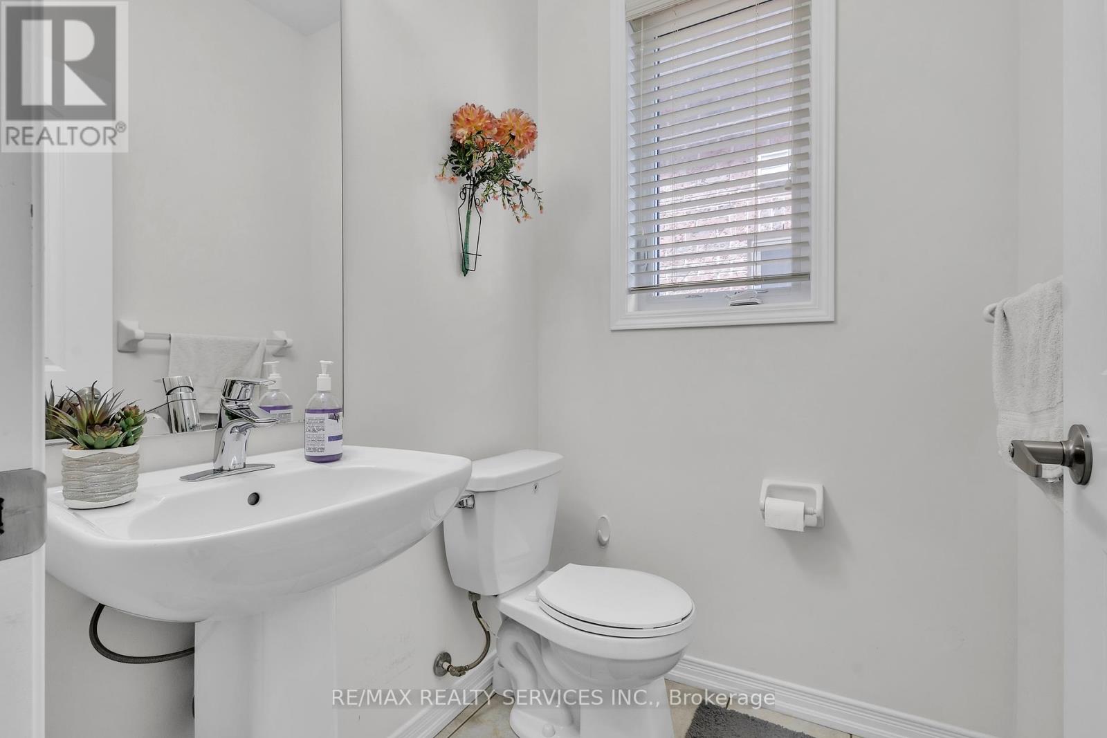 163 Munro Circle, Brantford, Ontario  N3T 0R3 - Photo 7 - X12414941