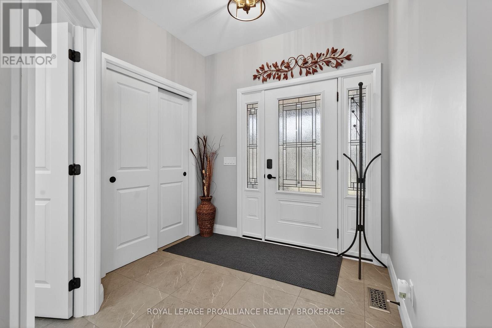 Property at 1520 BERKSHIRE DRIVE image 4