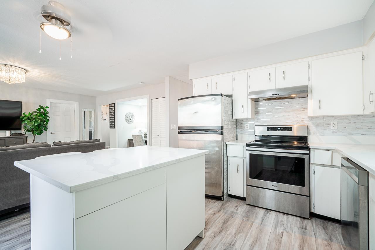 6669 129 Street, Surrey, British Columbia  V3W 8Y1 - Photo 4 - R3049660