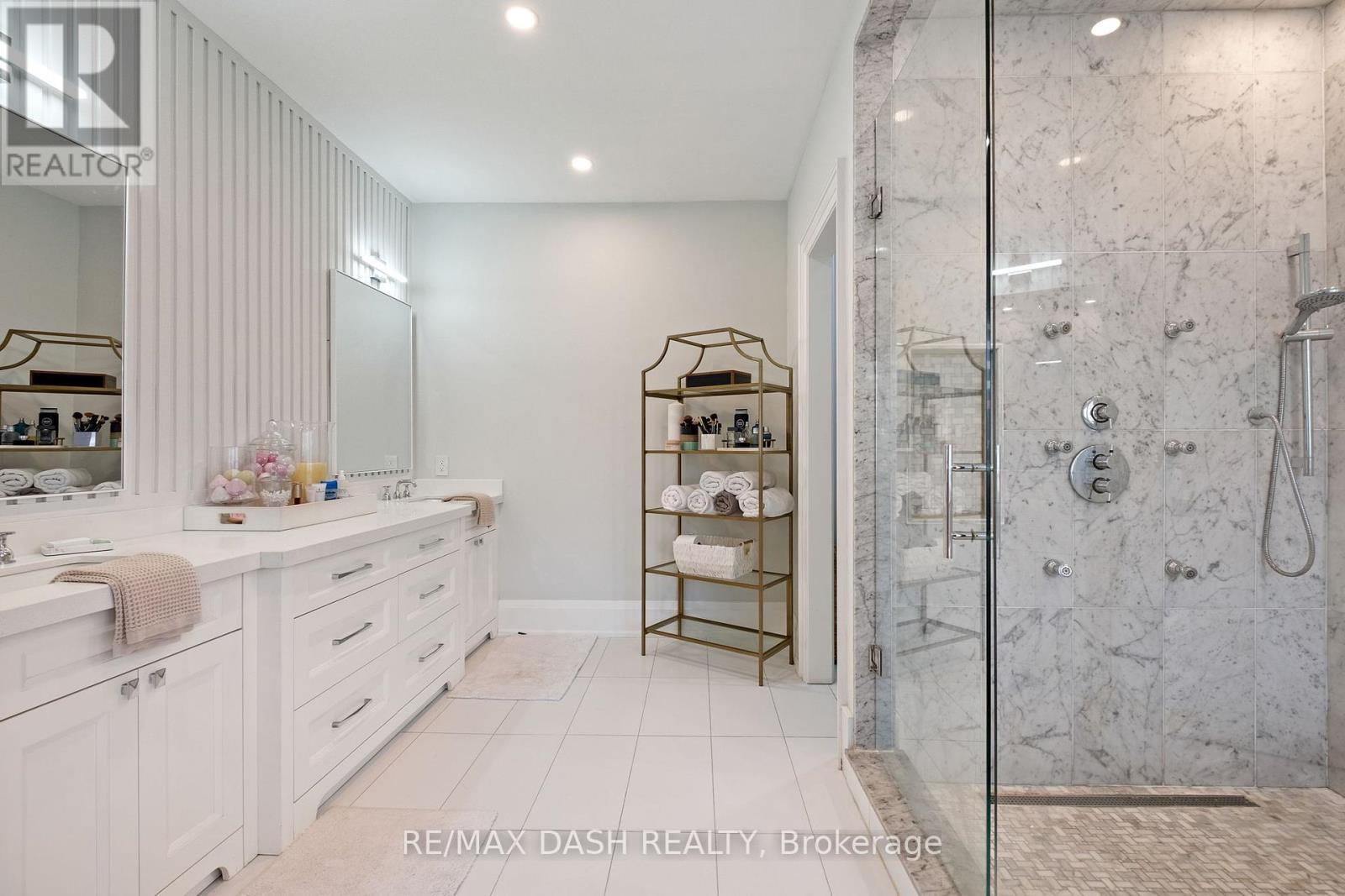 87 Vaughan Boulevard, Vaughan, Ontario  L4J 3N8 - Photo 24 - N12406552