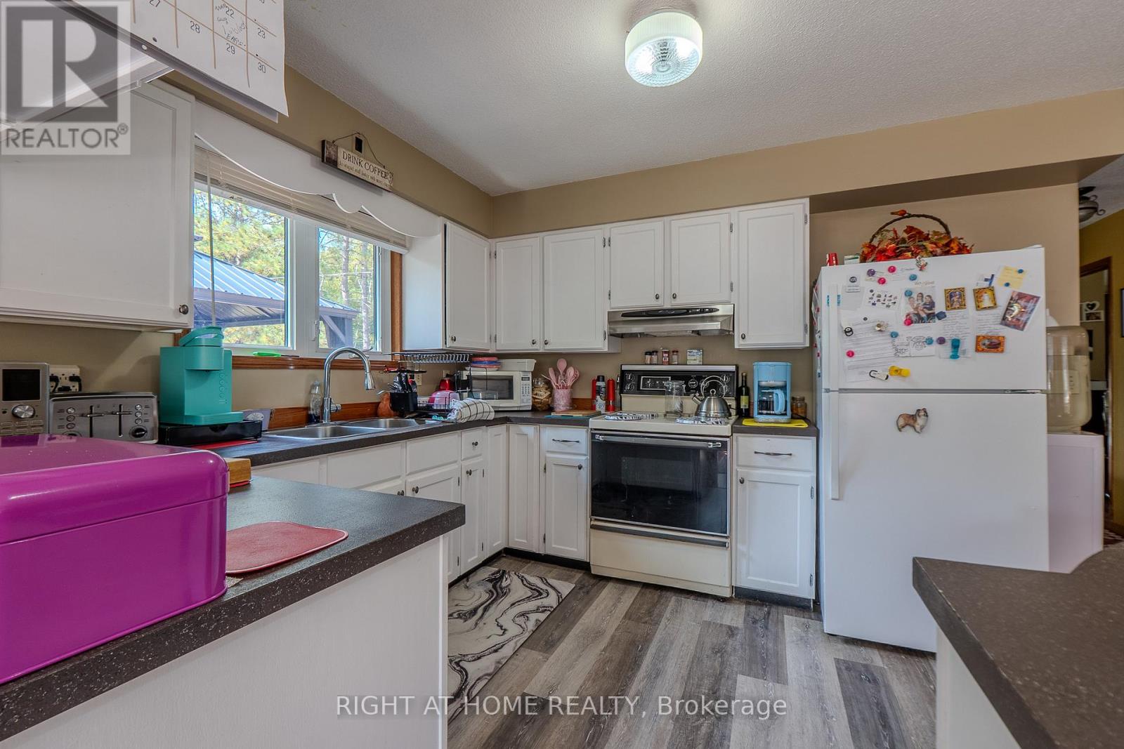 618 Hwy 630, Calvin, Ontario  P0H 1V0 - Photo 10 - X12403997