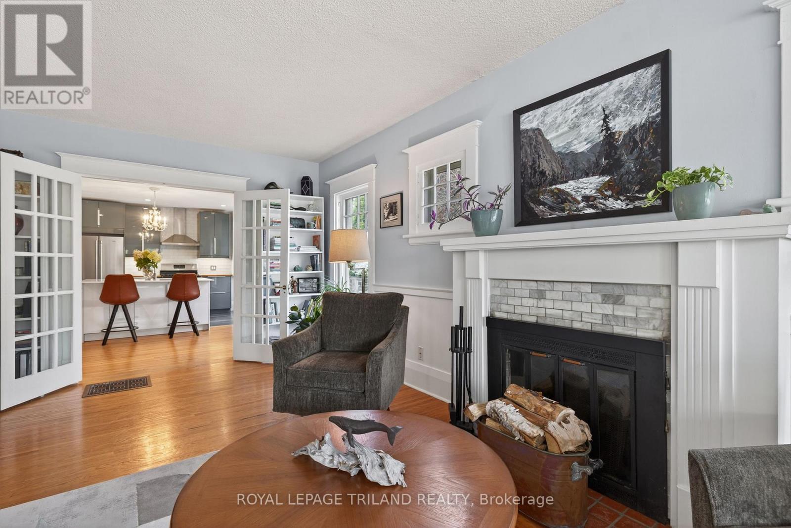 263 Ridout Street S, London South, Ontario  N6C 3Y7 - Photo 8 - X12415244