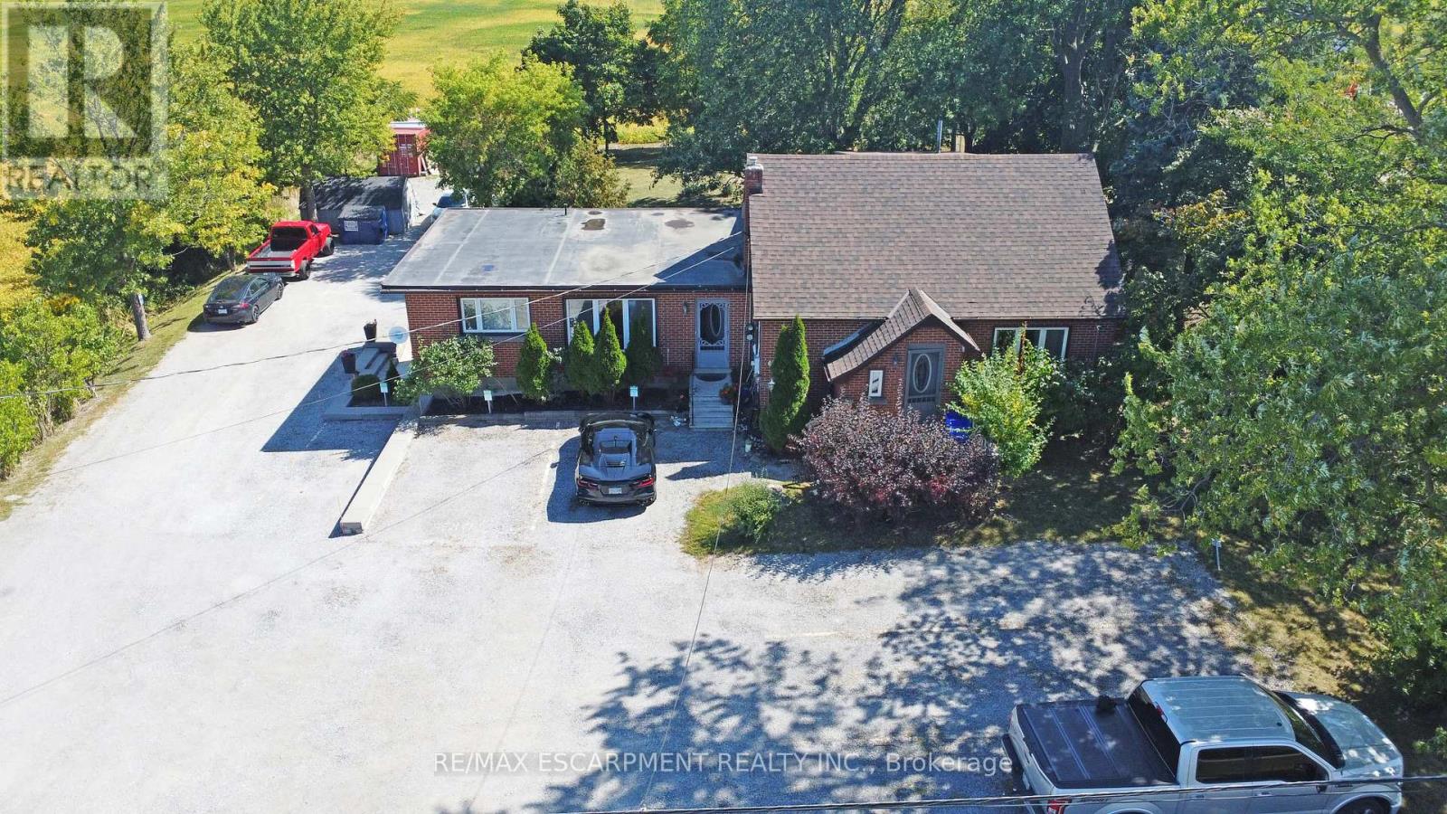 662 #6 Highway, Haldimand, Ontario  N3W 1M6 - Photo 18 - X12412897
